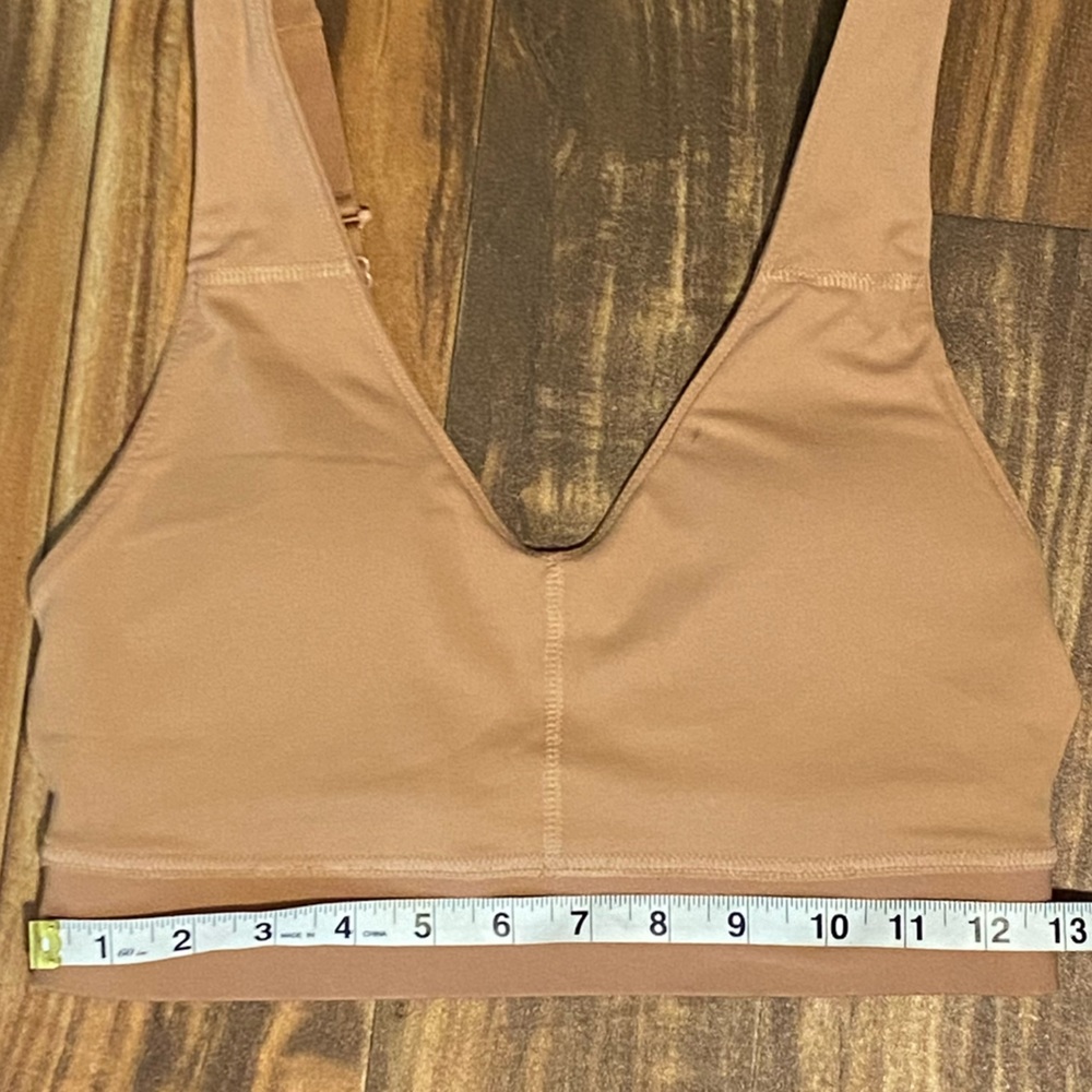 Fabletics All Day Every Day Bra - image 7